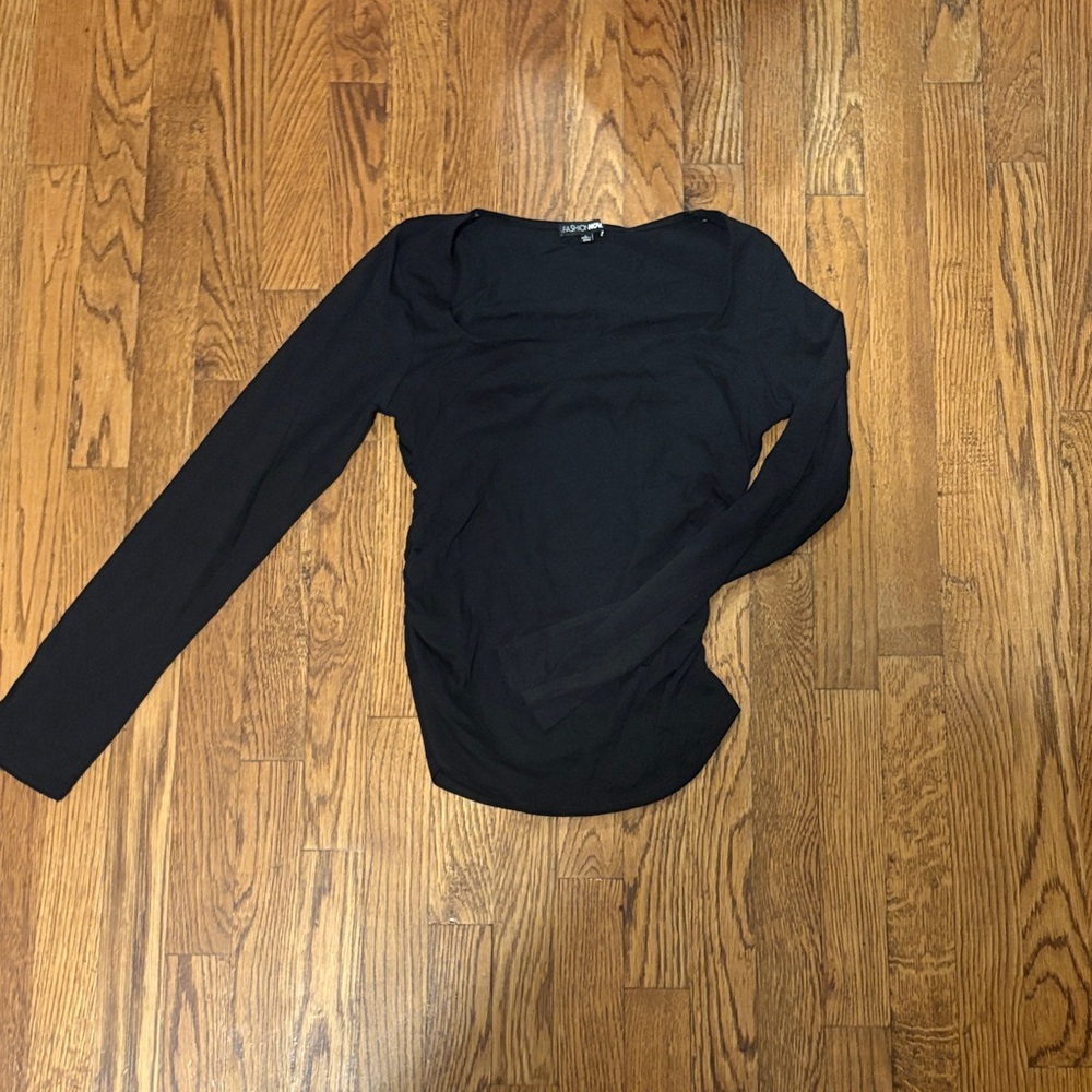 Fashion Nova black long sleeve scoop blouse